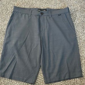 Travis Mathew gray shorts size 33